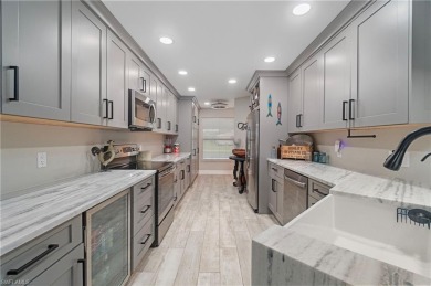 DIRECT SAILBOAT GULF ACCESS - BRAND NEW SCREENED-IN LANAI - POOL