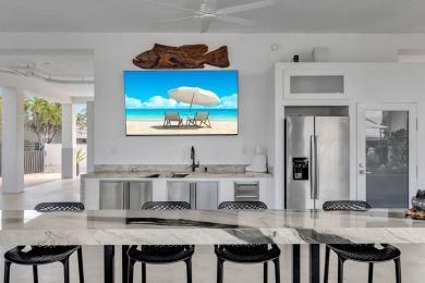 Discover this impeccable modern concrete home, perfectly