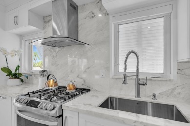 Discover this impeccable modern concrete home, perfectly