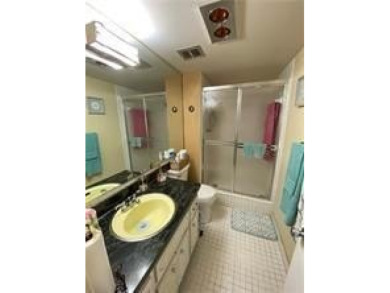 Spectacular two bedroom apartment with large master suite and