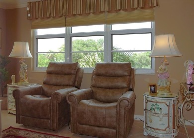 Highly sought-after *King* 1840 overall sqft model with impact