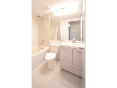 Welcome to this well-located bright 2-bedroom, I-bath condo