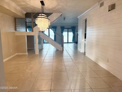 - Oceanfront Condominium - 2nd floor unit that has 3 bedrooms