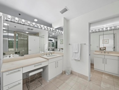 Set above the sparkling waters of Sarasota Bay, this beautifully