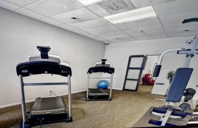 Recently updated bright corner unit in the Lands of the