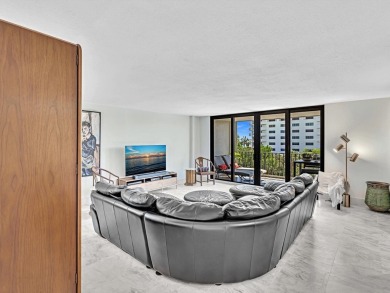 Beautifully renovated, furnished 2/2 condo on 5th floor