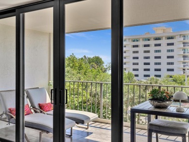 Beautifully renovated, furnished 2/2 condo on 5th floor