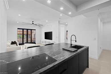 *EXTREMELY RARE* FASHION DRIVE FULLY REMODELED CONDO! Welcome to