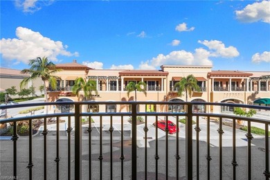 *EXTREMELY RARE* FASHION DRIVE FULLY REMODELED CONDO! Welcome to