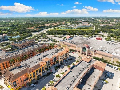 *EXTREMELY RARE* FASHION DRIVE FULLY REMODELED CONDO! Welcome to