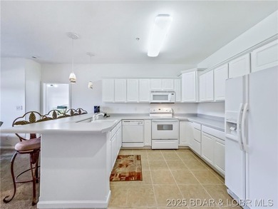 PERFECT FOR FULL-TIME LIVING, NO STEPS!! SENSE OF COMMUNITY