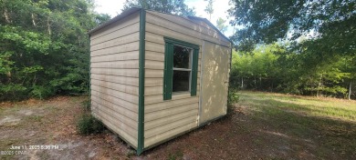 Peaceful Country Retreat Just 40 Minutes from World-Class