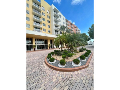 Live the dream in this luxurious biggest 2 bedrooms condo in the