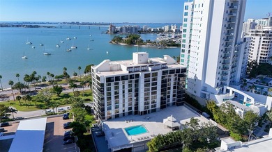 Be prepared for the breathtaking, unobstructed water views from