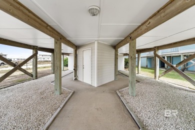 Beautiful BEACHFRONT w/POOL & ELEVATOR.. UNIT E - Stars n