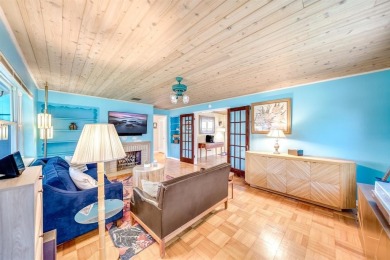 AWESOME Bonus room in the back! 2 bedrooms in the main part of