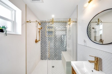 AWESOME Bonus room in the back! 2 bedrooms in the main part of