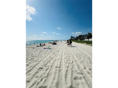 BEAUTIFUL MIAMI BEACH, ON COLLINS AVE WITH POOL, GYM, SAUNA, ETC