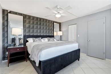 Remodeled and fully turnkey unit!  This efficiency condo is