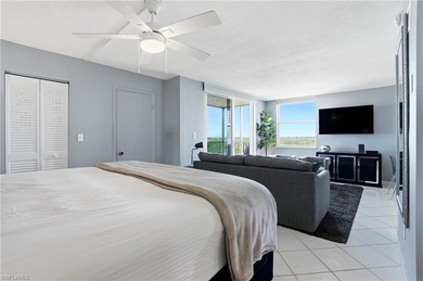 Remodeled and fully turnkey unit!  This efficiency condo is