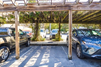 Welcome to this spacious French Quarters condo, perfectly