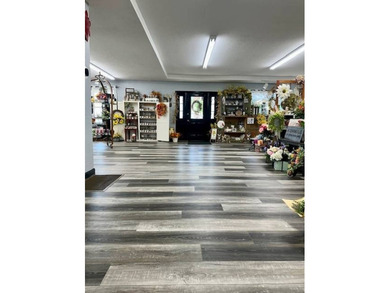 Prime location near other business & industry with room for