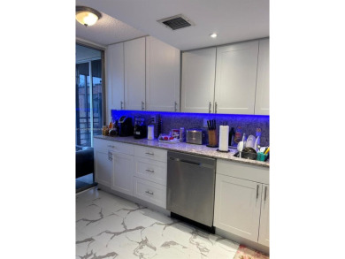 Great location, 2/2 unit, new kitchen, stainless steel