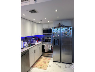 Great location, 2/2 unit, new kitchen, stainless steel