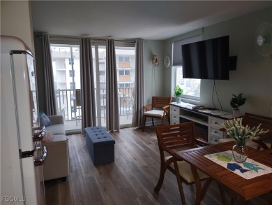 Discover Your Coastal Paradise at Bonita Beach and Tennis Club -