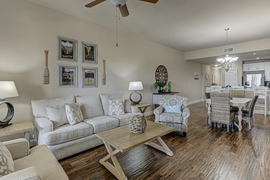 Nicely furnished low floor condo walking distance to Yacht Club