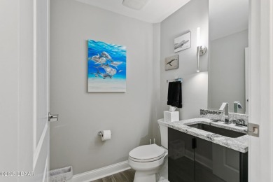 Welcome to Ocean Villas, directly on the beachfront in beautiful