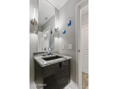 Welcome to Ocean Villas, directly on the beachfront in beautiful