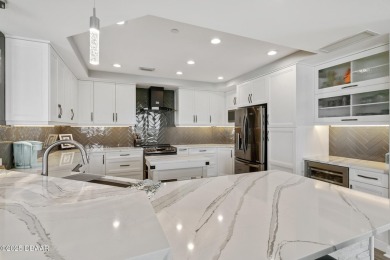 Welcome to Ocean Villas, directly on the beachfront in beautiful