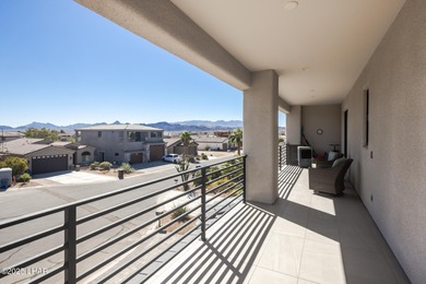 What an opportunity! Tons of bells and whistles for an island