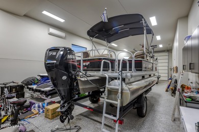 What an opportunity! Tons of bells and whistles for an island