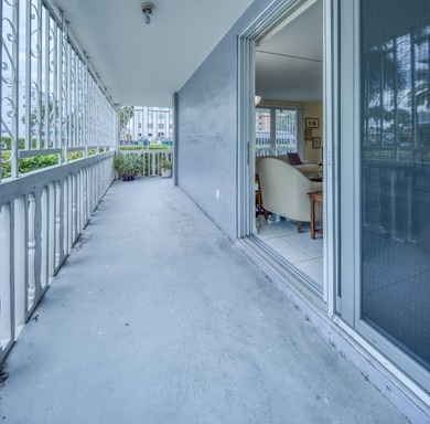 Sophisticated Two-Bedroom Condo on Lake Avenue!  Discover this