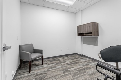 Contemporary Art Deco free-standing building offering true