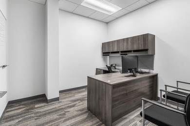 Contemporary Art Deco free-standing building offering true