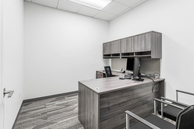 Contemporary Art Deco free-standing building offering true