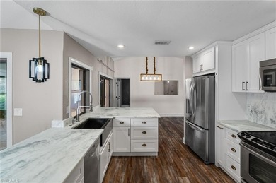 SWIM SPA - ENCLOSED LANAI - REMODELED HOME! This beautifully