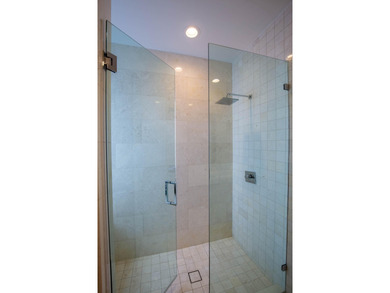 Timeless elegance in Palm Beach Polo & Country Club! This 6BD/6