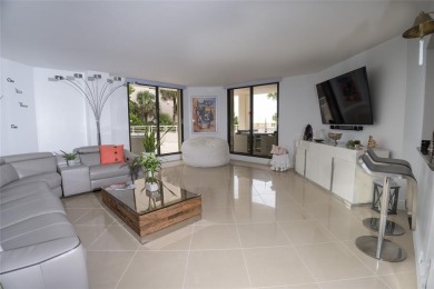 Welcome to this charming Ocean front living condo 2-bedroom
