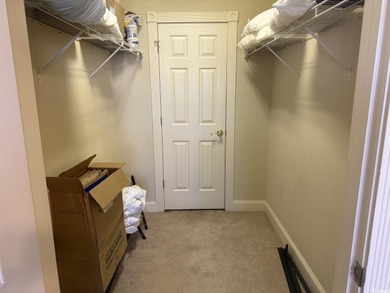 Well maintained condo in the heart of Myrtle Beach on an elegant