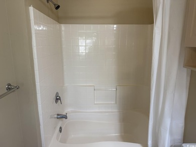 Well maintained condo in the heart of Myrtle Beach on an elegant