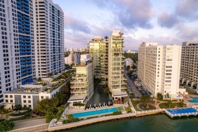Spectacular views of Miami skyline, Biscayne Bay and Atlantic