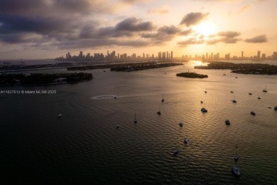 Spectacular views of Miami skyline, Biscayne Bay and Atlantic