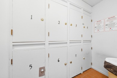 Welcome to this bright and spacious 2-bedroom, 1-bath condo