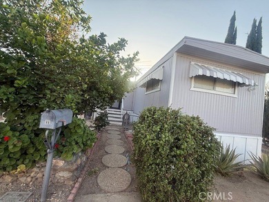 Welcome to your new home in the desirable Corona West Mobile