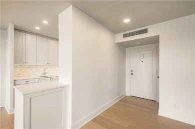 WOW!  What a deal!!! Appx 1100 square foot, 2 bedroom, 2 full