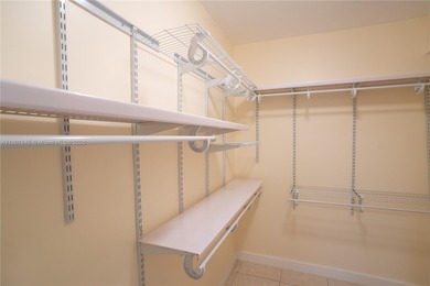 This 1 bedroom 1 bath condo offers a great opportunity for both